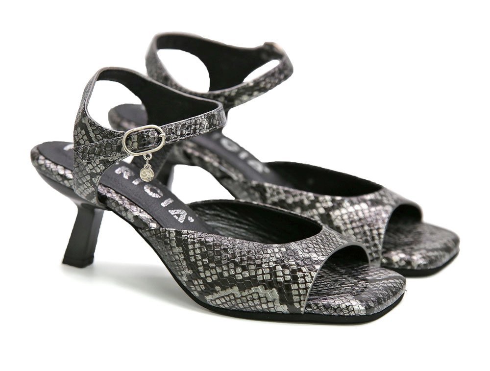 Alternative view of Sandalia en cuero