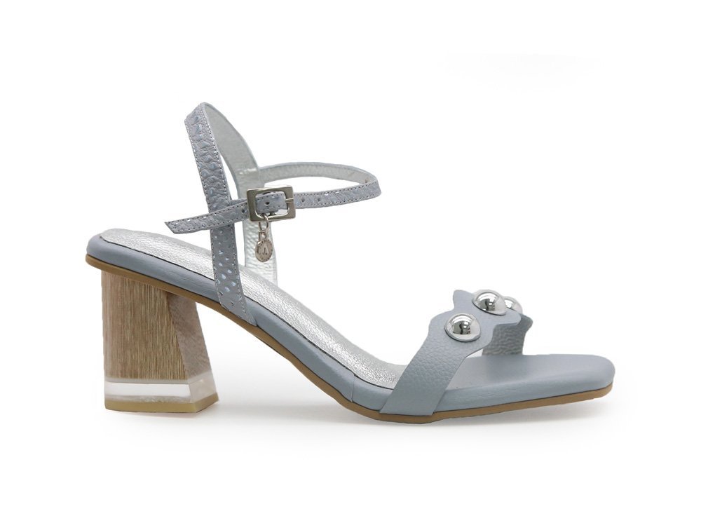 Sandalia en cuero azul