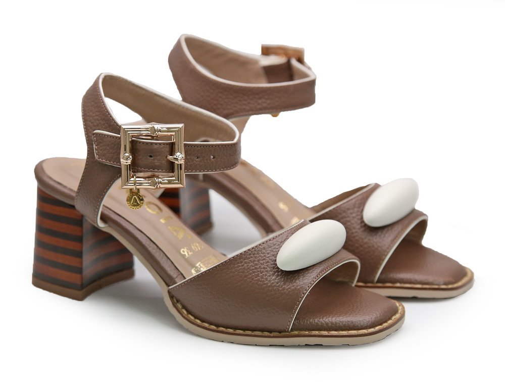 Alternative view of Sandalia en cuero cafe