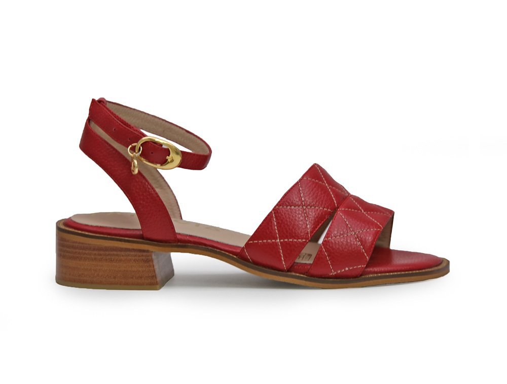 Sandalia en cuero rojo