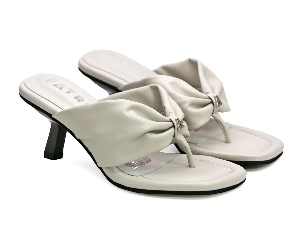 Alternative view of Sandalia en cuero grey