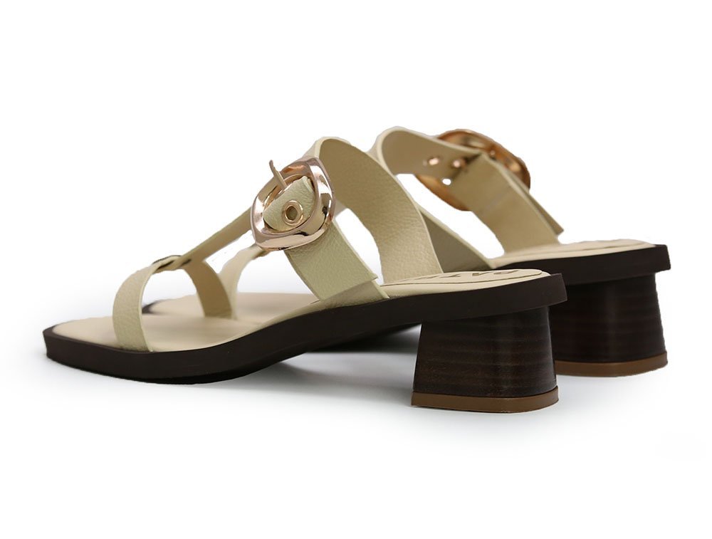 Alternative view of Sandalia en cuero nata