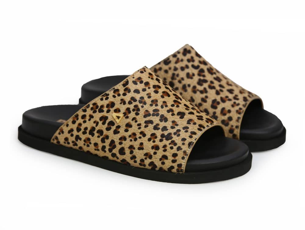 Alternative view of Sandalia en cuero beige