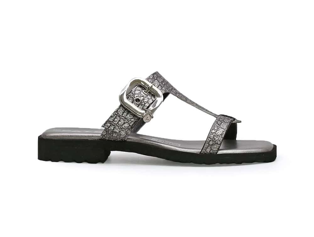 Sandalia en cuero fusil