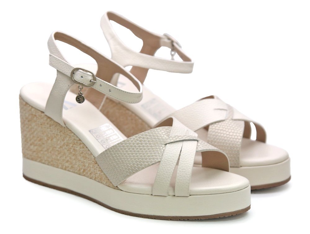 Alternative view of Sandalia en cuero blanco