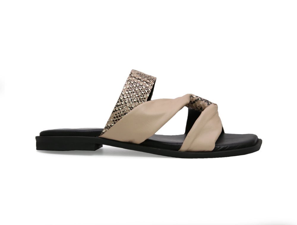 Sandalia en cuero taupe