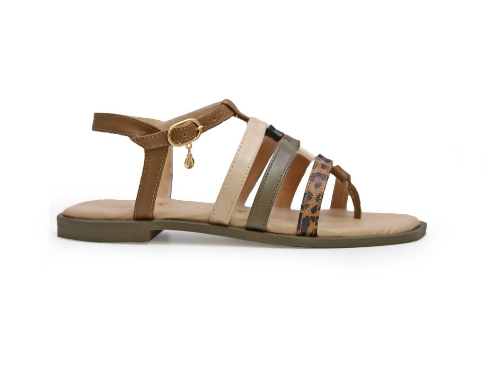 Sandalia en cuero camel