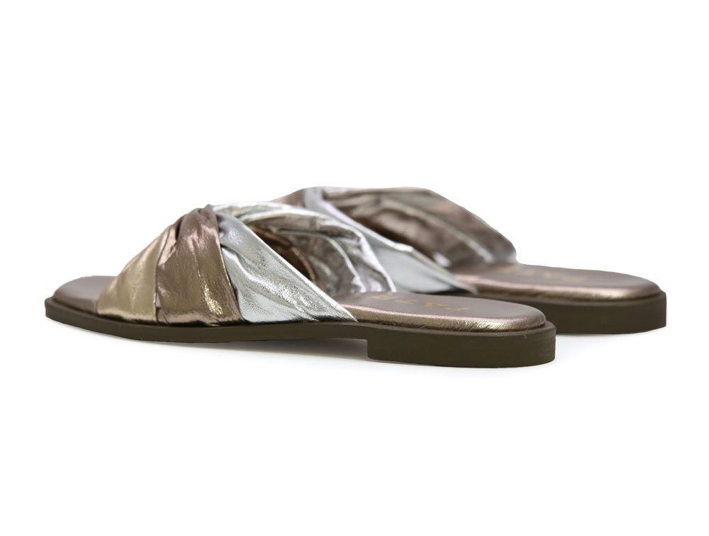 Sandalia en cuero oro - Image 3