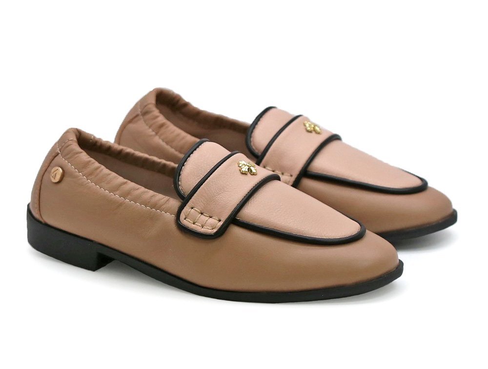 Alternative view of Mocasin en cuero nude