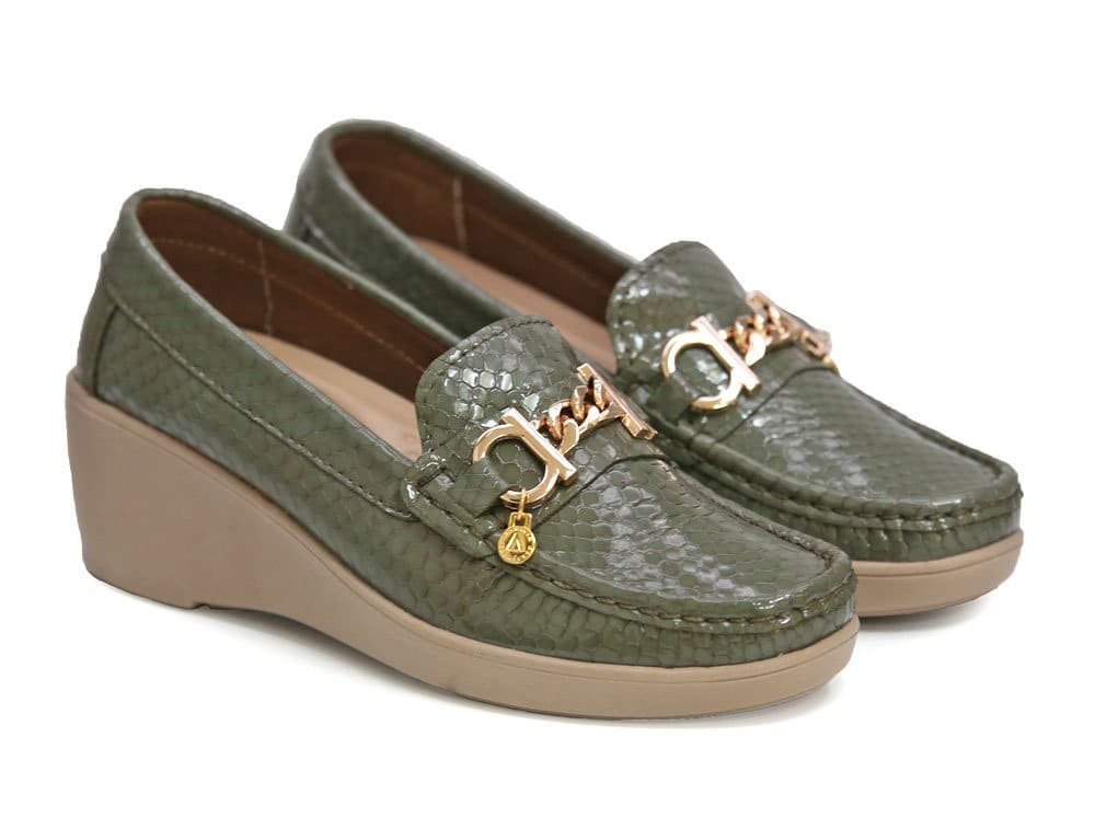 Alternative view of Mocasín en cuero verde