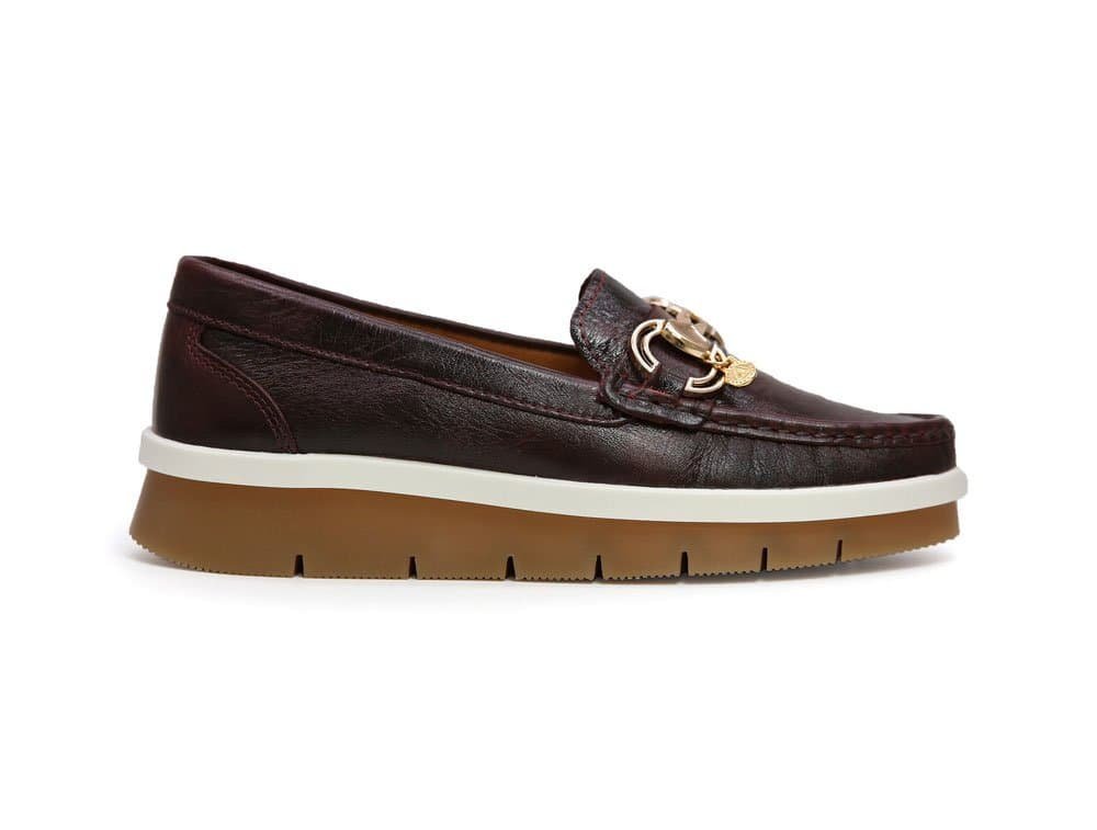 Mocasín en cuero vino