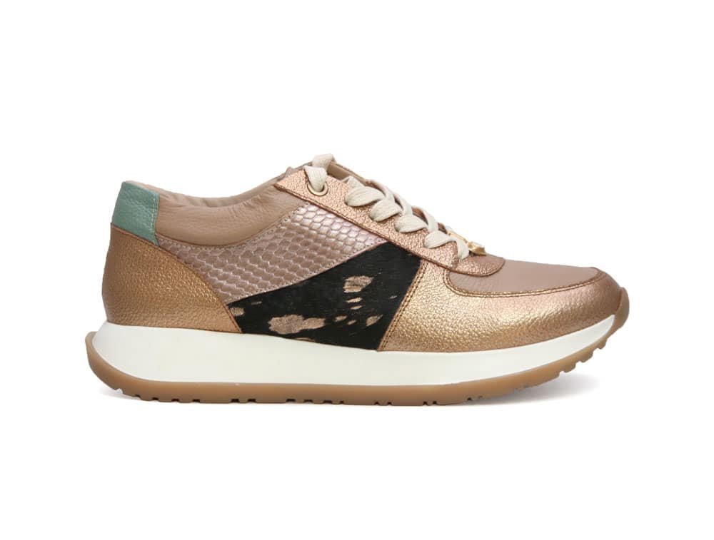 Tenis en cuero bronce