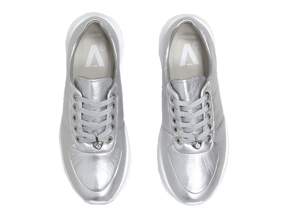 Tenis en cuero plata - Imagen 4