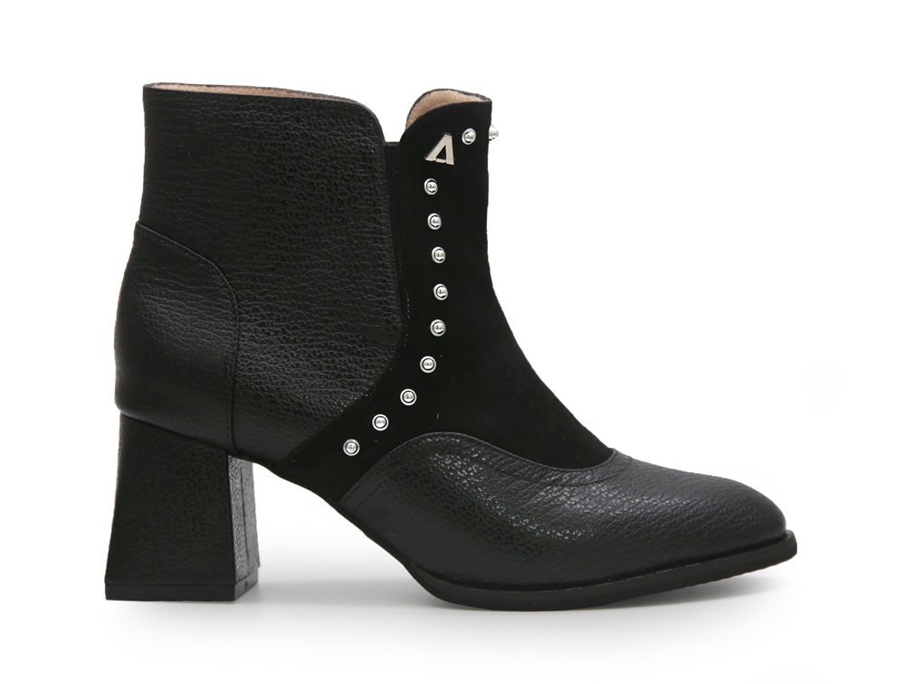 Botin en cuero negro