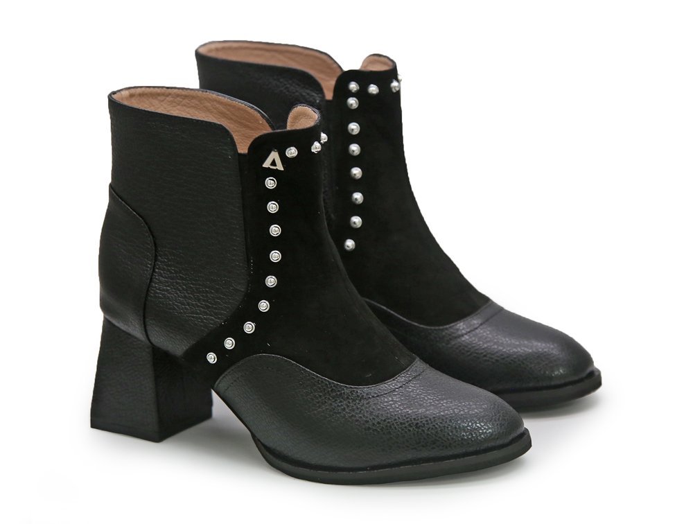 Alternative view of Botin en cuero negro