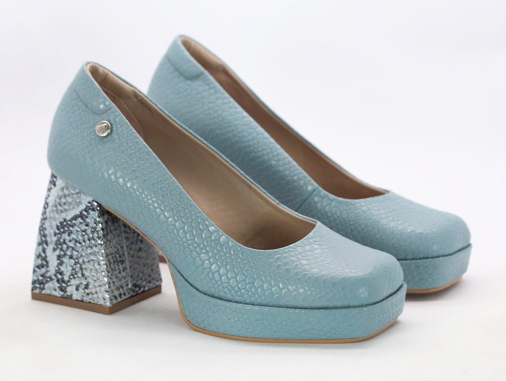 Alternative view of Tacon en cuero PSC6645