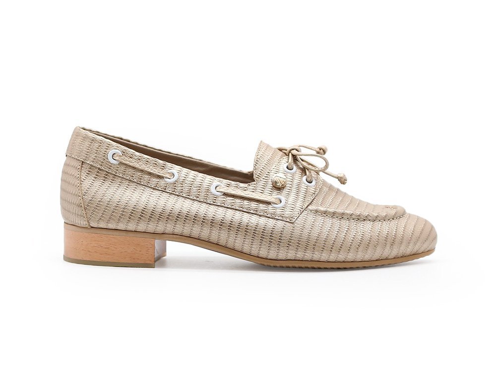 Baleta en cuero dorado