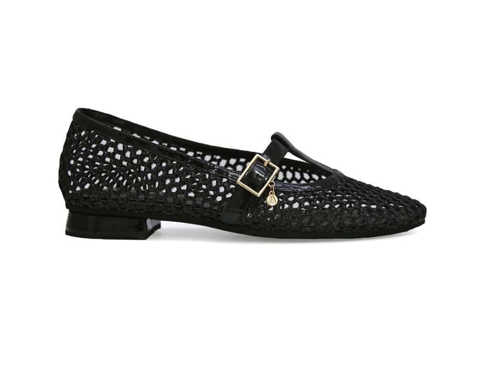 Baleta en cuero negro