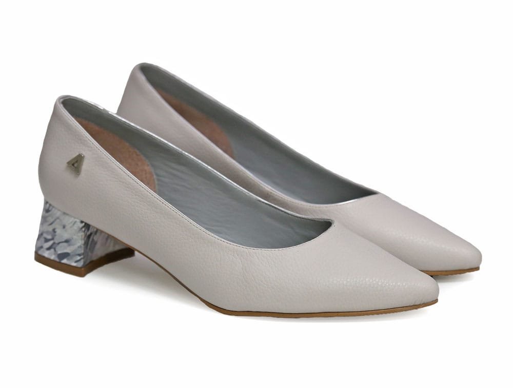 Alternative view of Zapatilla de tacon en cuero pelicano