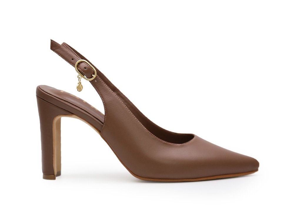 Zapatilla de tacon en cuero