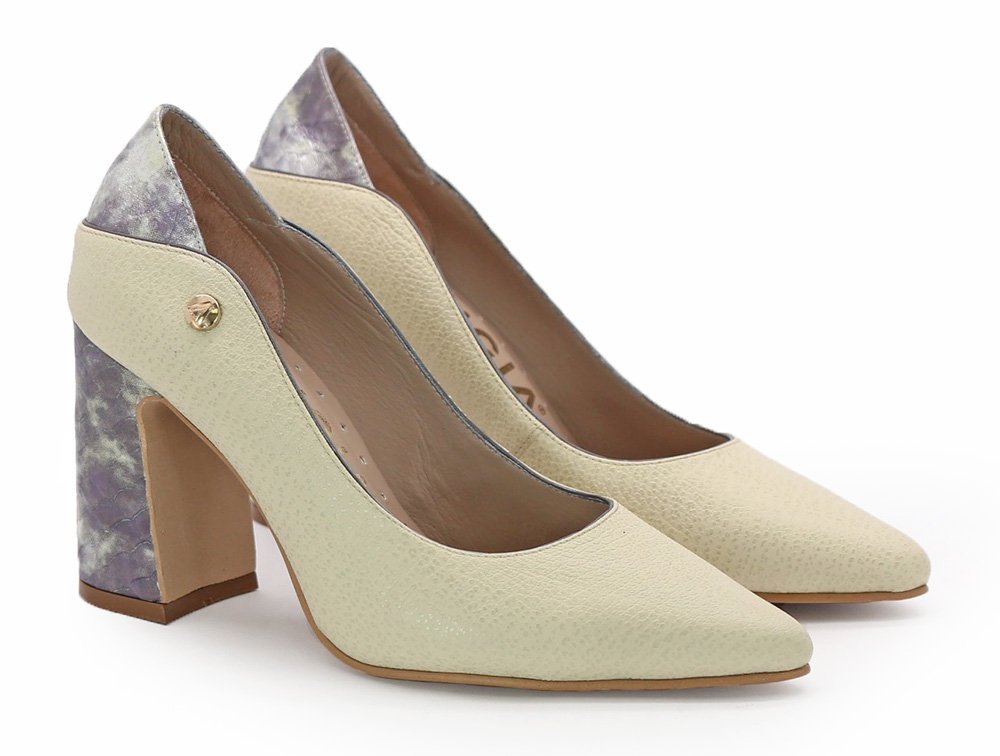 Alternative view of Tacon en cuero PSPR6345B