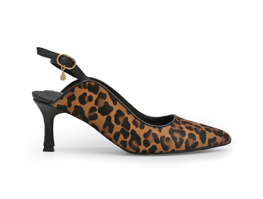 Zapatilla de tacon en cuero miel