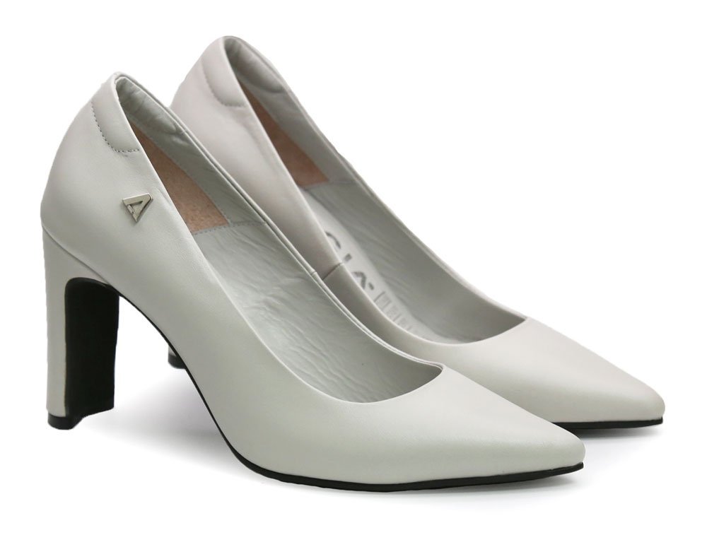 Alternative view of Zapatilla de tacon en cuero grey