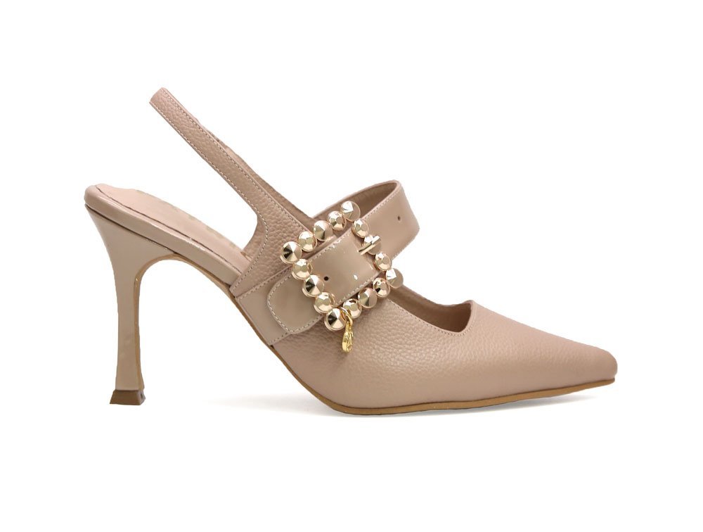 Zapatilla de tacon en cuero fearles