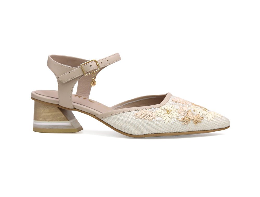 Zapatilla de tacon en cuero nude