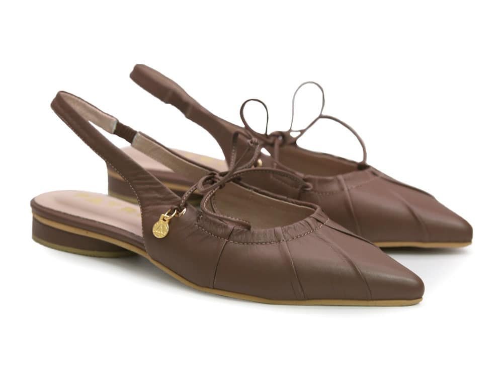 Alternative view of Baleta en cuero castor