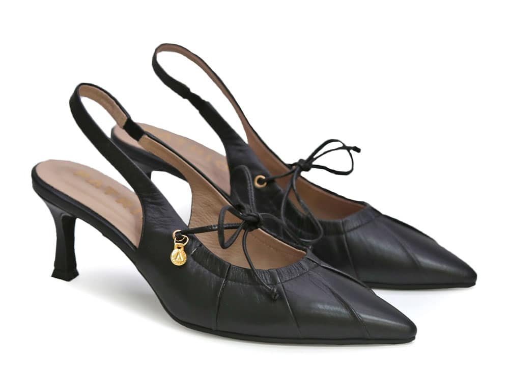 Alternative view of Zapatilla de tacon en cuero negro