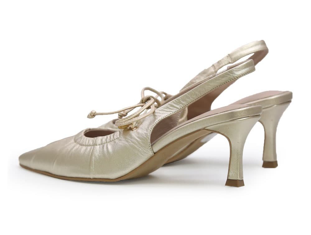 Zapatilla de tacon en cuero oro - Imagen 3