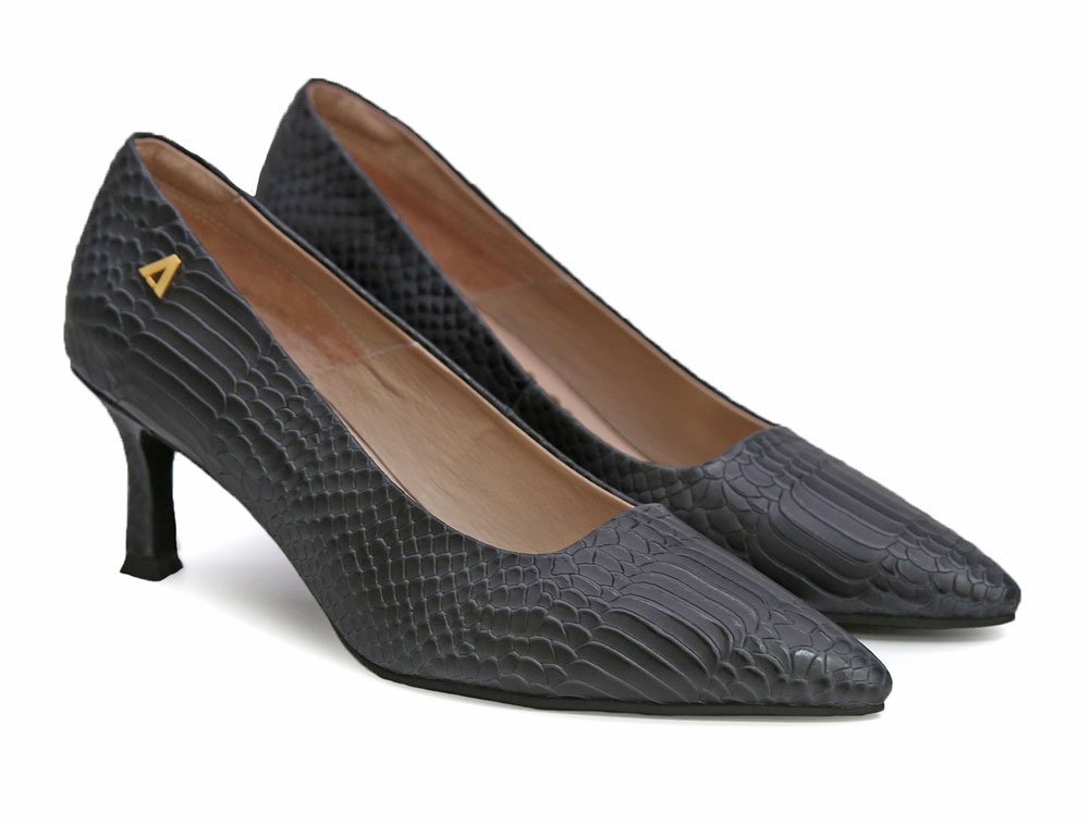 Alternative view of Zapatilla de tacon en cuero negro