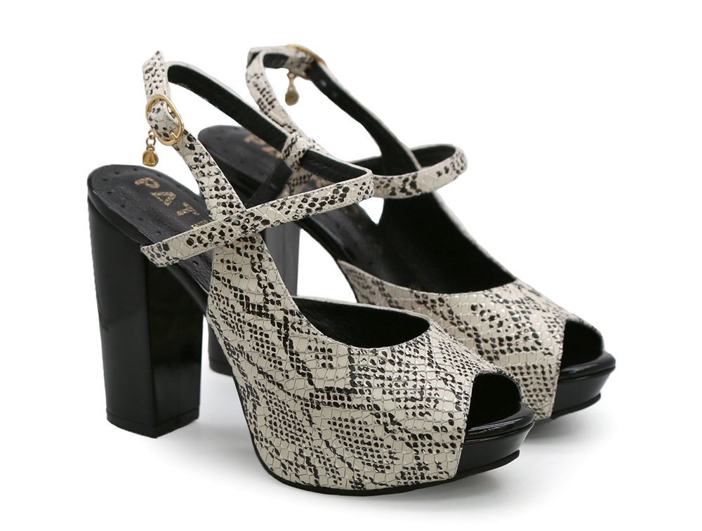 Alternative view of Zapatilla de tacon en cuero blanco