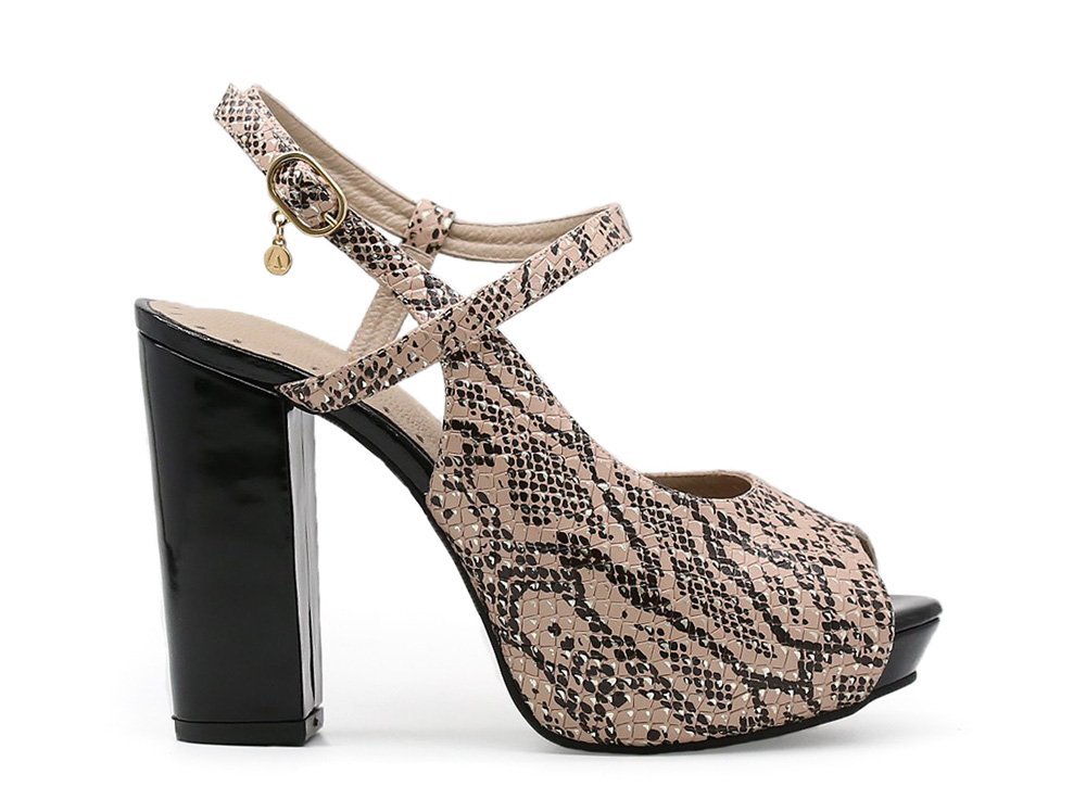 Zapatilla de tacon en cuero nude