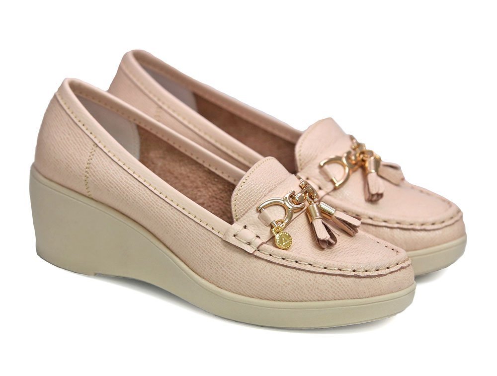 Alternative view of Mocasín en cuero nude