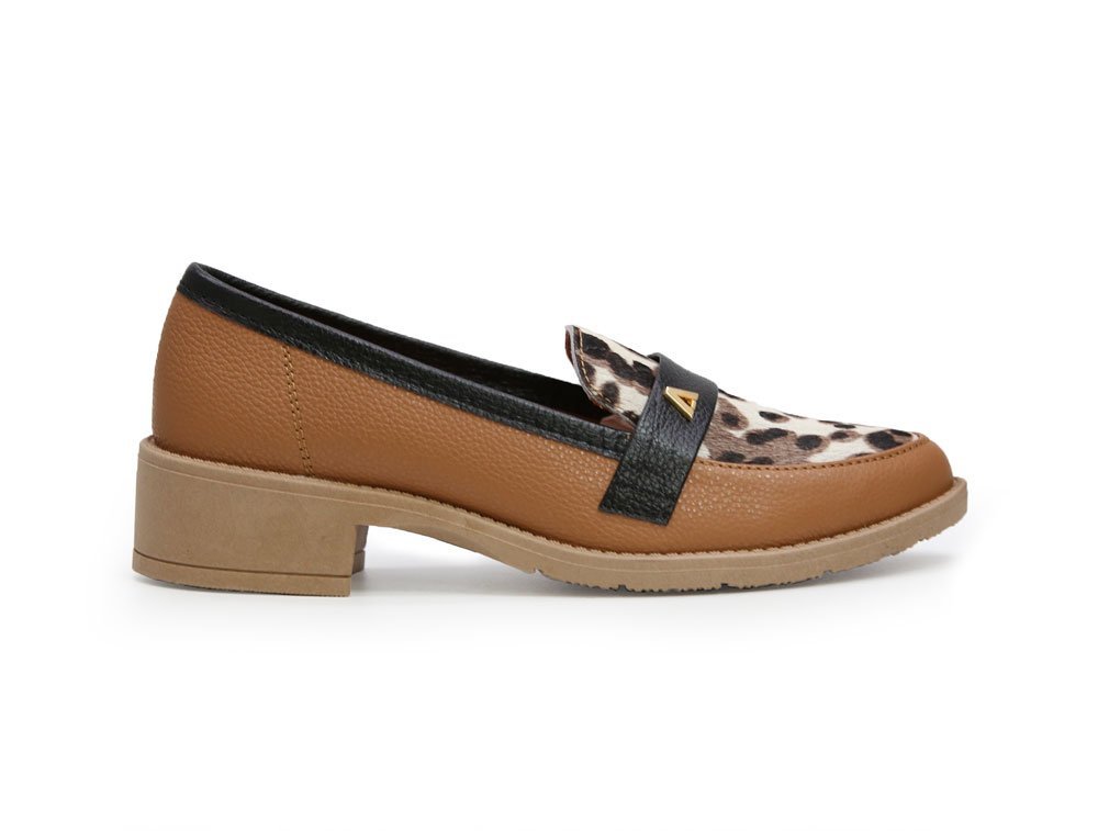 Mocasín en cuero miel