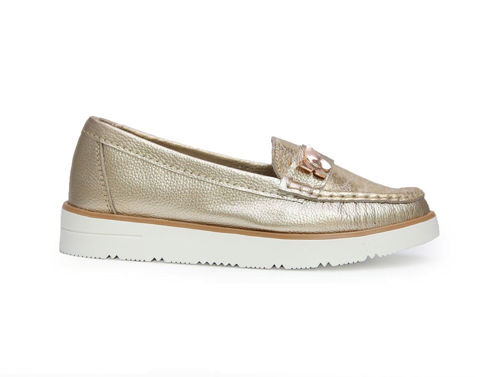 Mocasín en cuero oro