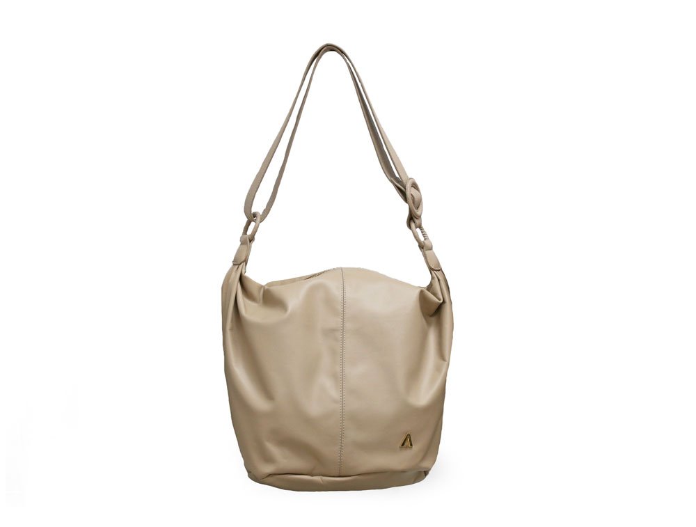 Bolso en cuero natural