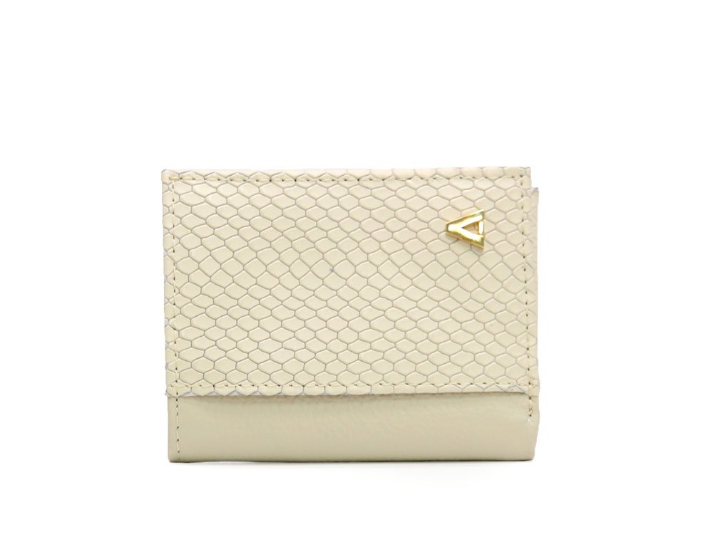 Tarjetero en cuero beige