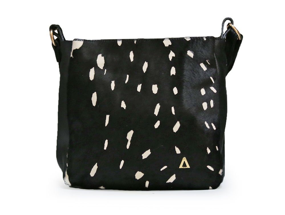 Bolso en cuero negro