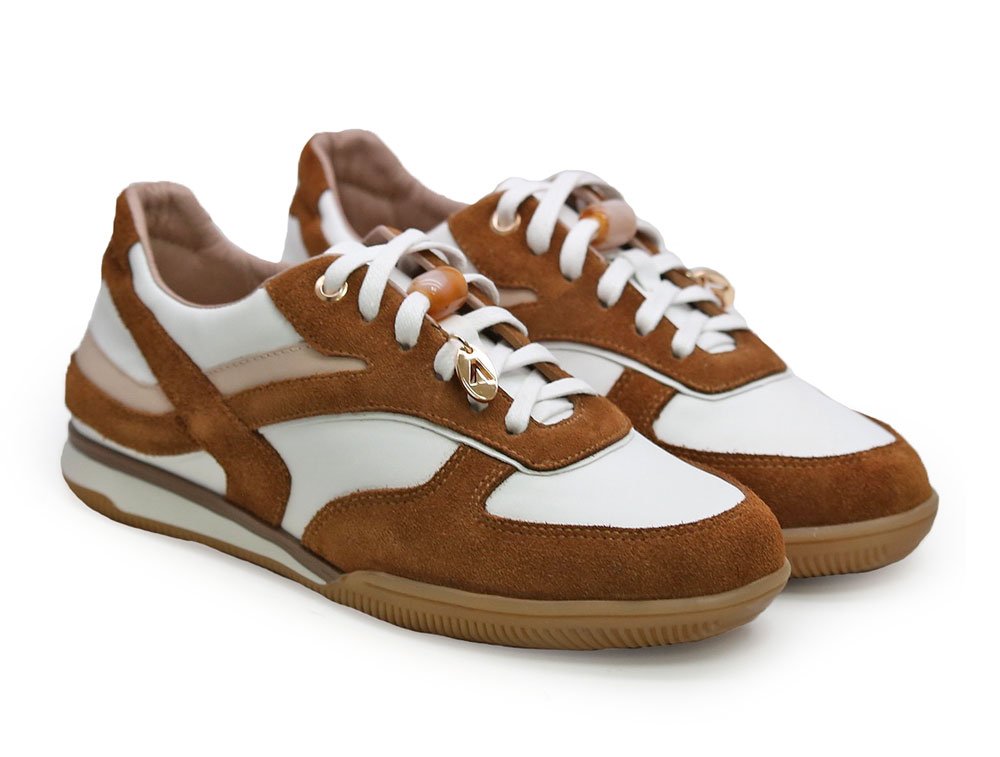 Alternative view of Tenis en cuero capuchino