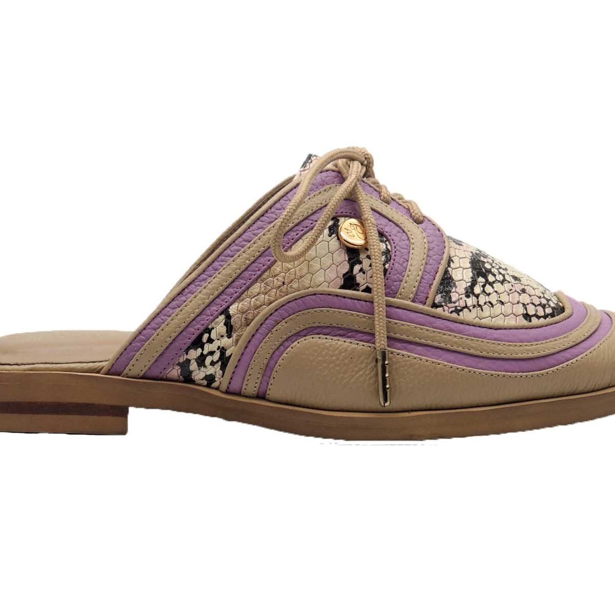 Zueco en cuero taupe