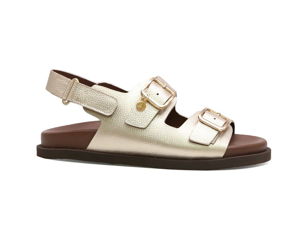 Sandalia en cuero oro