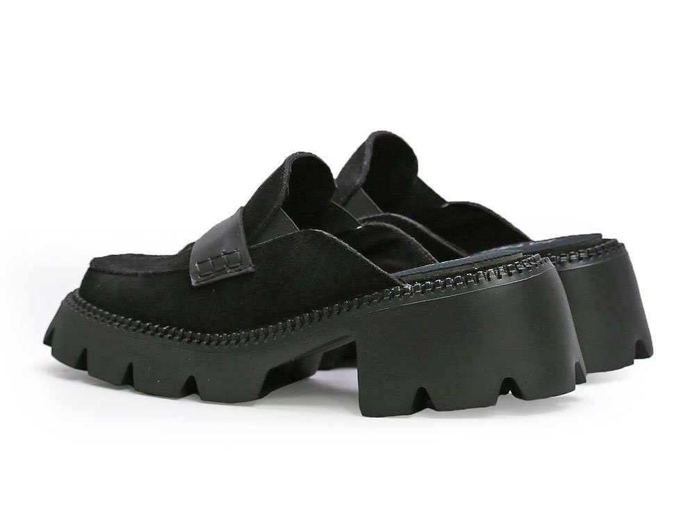 Zueco en cuero negro - Imagen 3
