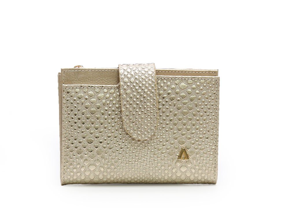 Billetera en cuero oro