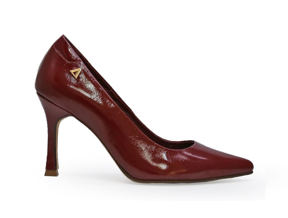 Zapatilla de tacon en cuero rojo
