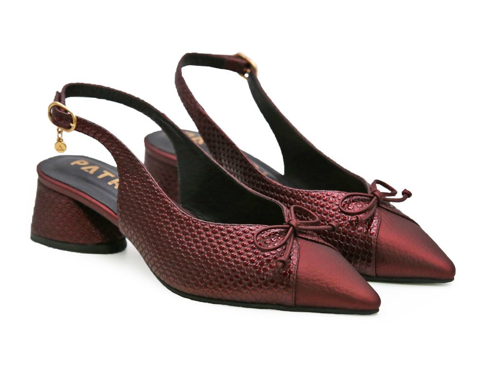 Alternative view of Zapatilla de tacon en cuero ciruela