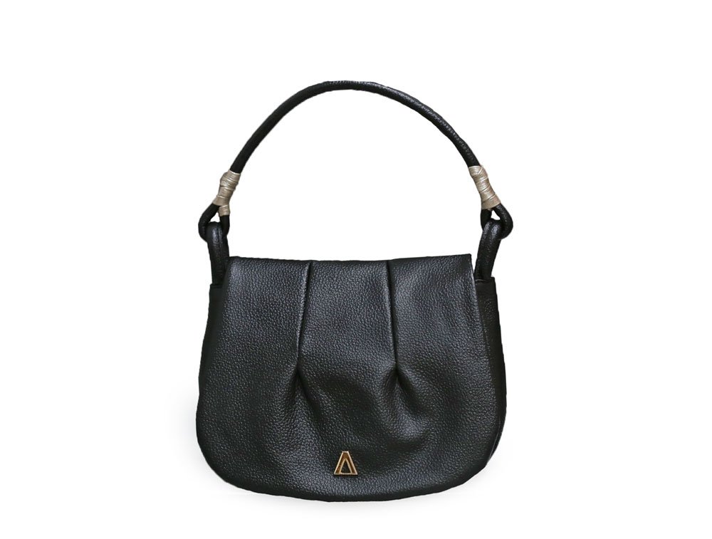 Bolso en cuero negro