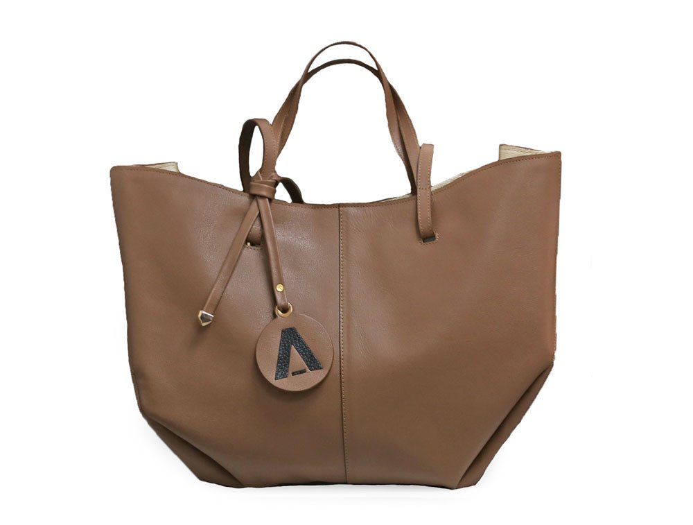Bolso en cuero miel